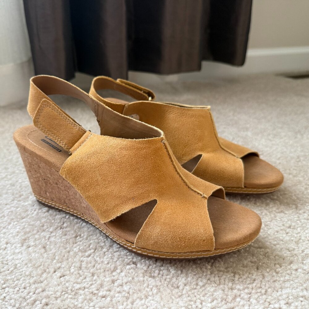 Clarks Rosamund Suede Hook And Loop Cork Wedge Sandal